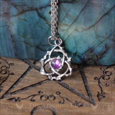 Pendentif triquetra celtique artisanal, noeud celtique de la trinité, croix des sorcières