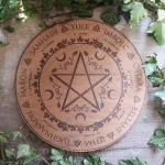 Roue de l'année pentacle Wicca en bois, décoration d'autel païen artisanale