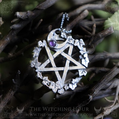 Pendentif pentacle inversé en améthyste, bijou gothique artisanal, collier pentagramme satanique