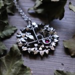 Pendentif sigil de Lilith avec grenat naturel, collier sceau de la déesse Lilith, bijou ésotérique