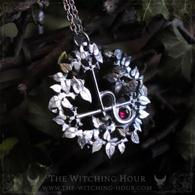 Pendentif sigil de Lilith avec grenat naturel, collier sceau de la déesse Lilith, bijou ésotérique