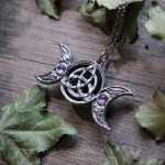 Pendentif triple lune et triquetra en onyx et amthyste, noeud celtiue, bijou ésotérique artisanal