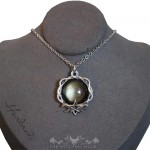 Collier pentacle avec obsidienne dorée, bijou gothique et occulte artisanal