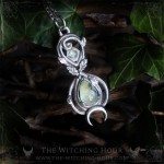 Collier symbole de l'infini avec préhnite et feuilles de chênes, bijou elfique artisanal