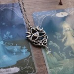Collier triquetra elfique, bijou gothique artisanal