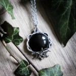 Collier pentacle avec obsidienne arc-en-ciel verte, bijou gothique et occulte artisanal