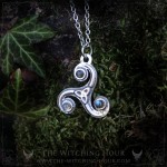 Collier triskel celtique avec labradorite, bijou gothique boho ésotérique fait main