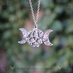 Collier triple lune et triquetra en pierre de lune, bijou gothique fait main
