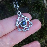 Collier triquetra celtique fait main, noeud celtique de la trinité, croix des sorcières