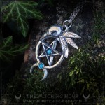 Collier pentacle et crâne de corbeau orné d'une apatite bleue, bijou gothique fait main