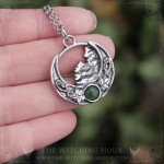Pendentif forêt de sapins et croissant de lune inspiré des montagnes des Vosges, bijou païen artisanal
