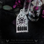 Pendentif arche de cathédrale gothique avec pentagramme inversé satanique, bijou gothique fait main
