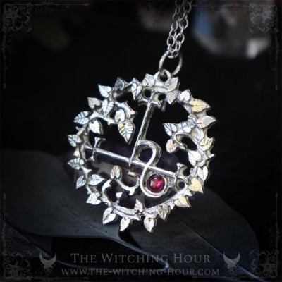 Pendentif sigil de Lilith avec grenat naturel, collier sceau de la déesse Lilith, bijou ésotérique