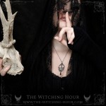 Collier Lilith orné d'un pentagramme ouvragé, bijou ésotérique inspiré de l'occultisme et du mysticisme