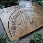Cadran échelle de Bovis pour pendule divinatoire et radiesthésie fait main en bois gravé