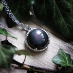 Pendentif pentacle en obsidienne oeil céleste, bijou mystique fait main en étain couleur argent