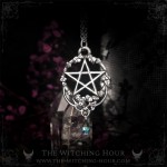 Pendentif pentacle elfique avec goutte colorée, bijou ésotérique fait main inspiré de l'occultisme et du mysticisme
