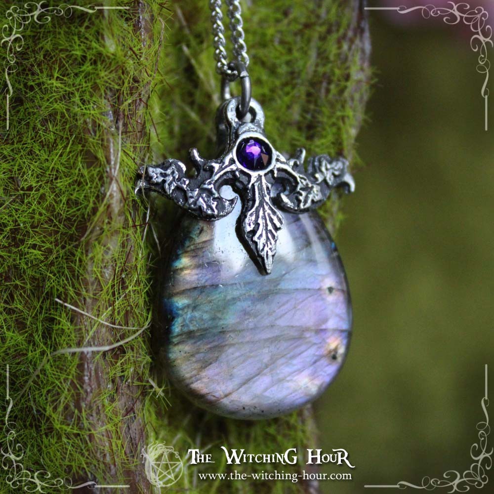 Pendentif en labradorite violette