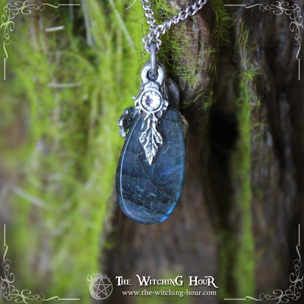 Pendentif en labradorite bleue