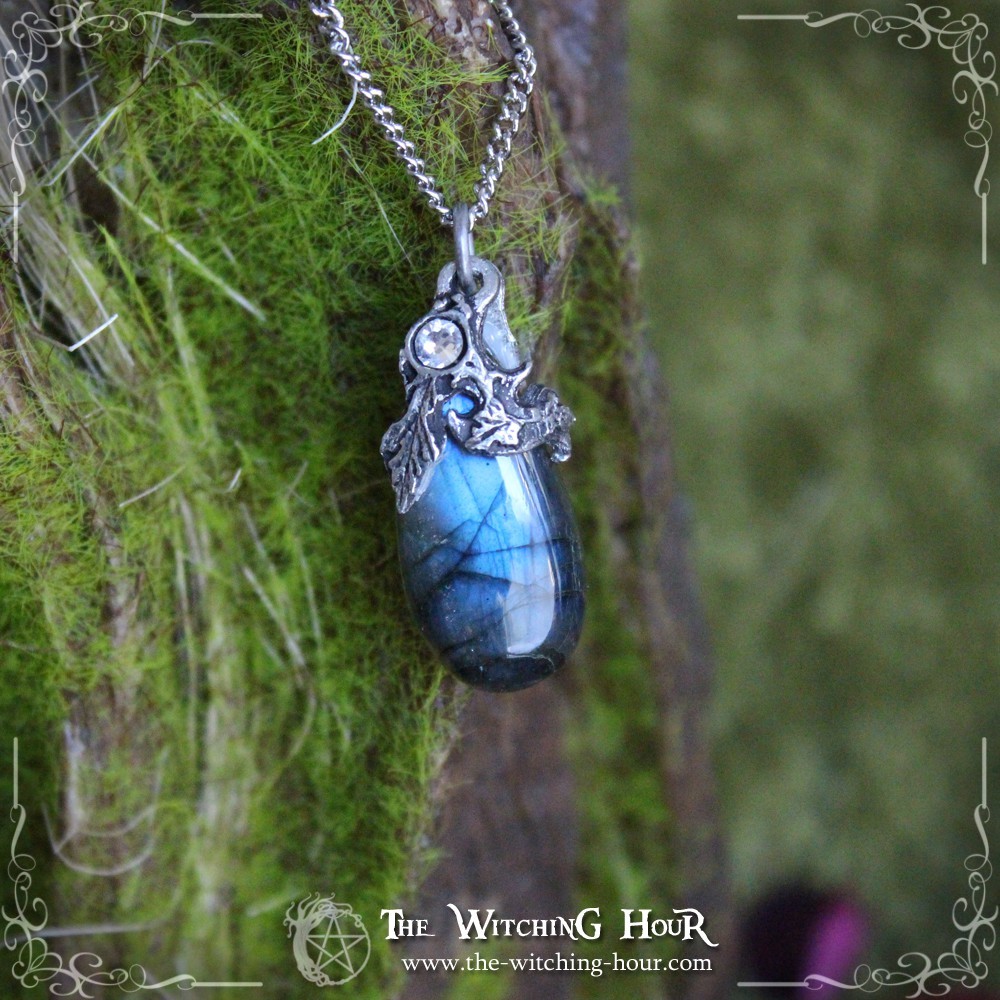 Pendentif en labradorite bleue