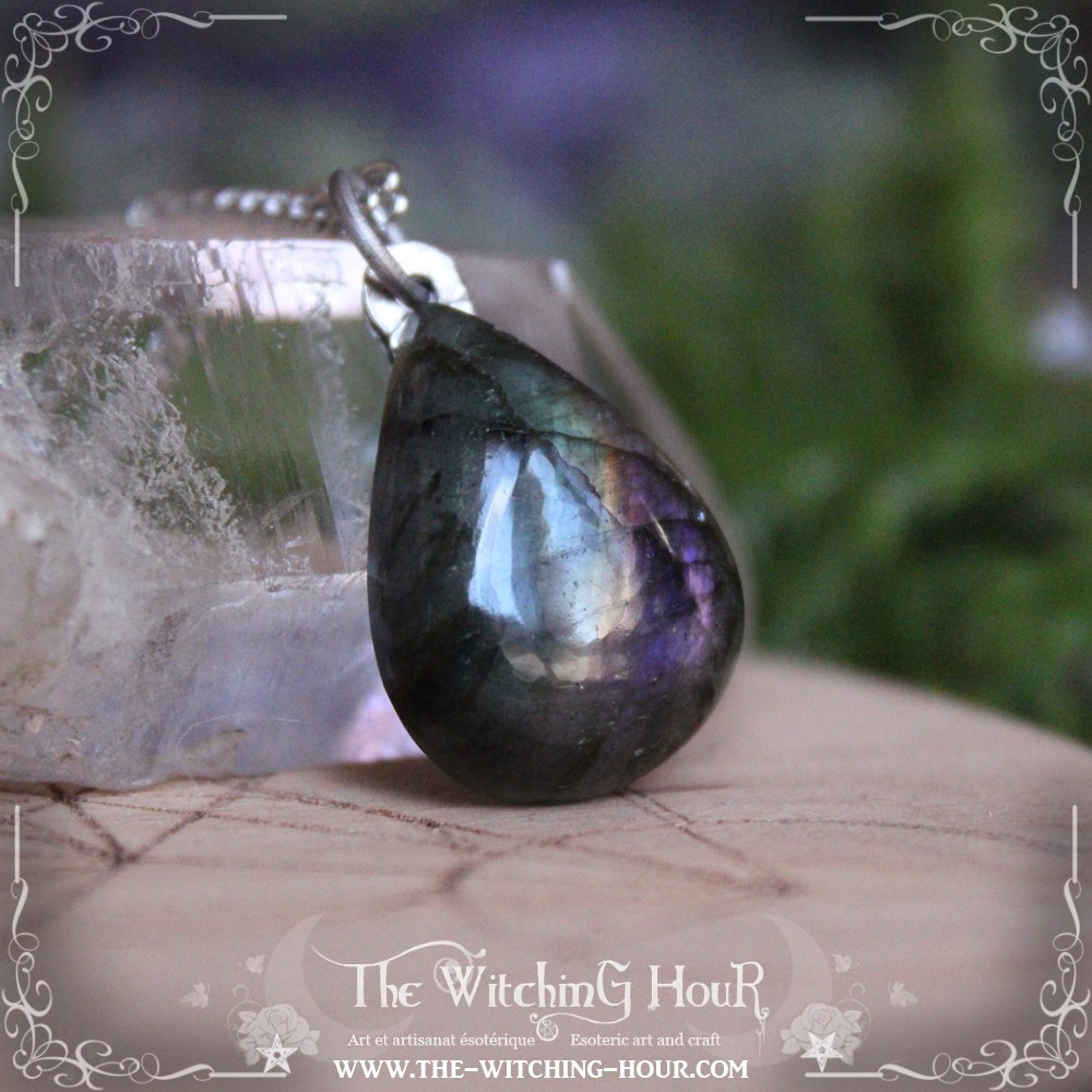 Pendentif en labradorite verte et violette