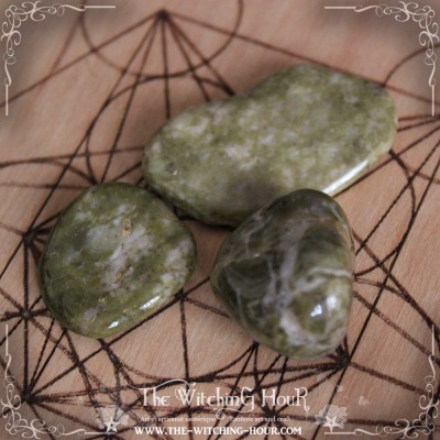 Epidote tumble stone