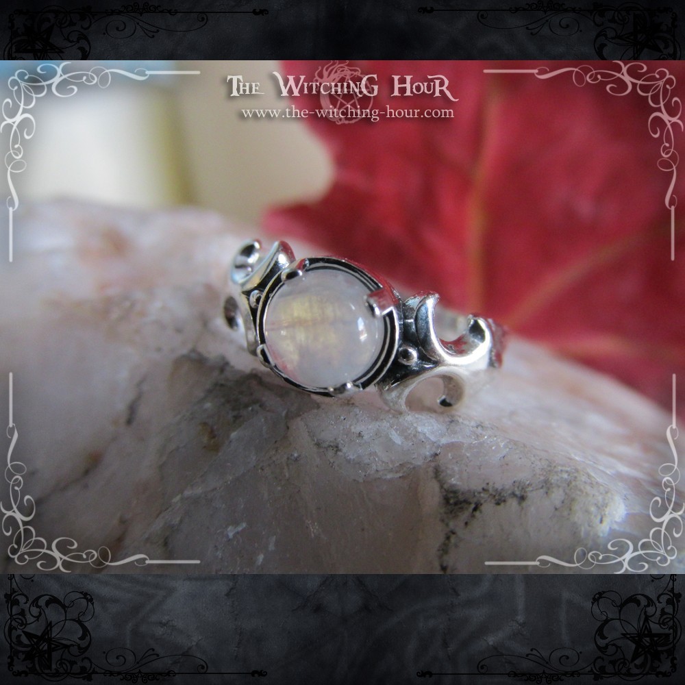 Sterling silver ring with rainbow moonstone