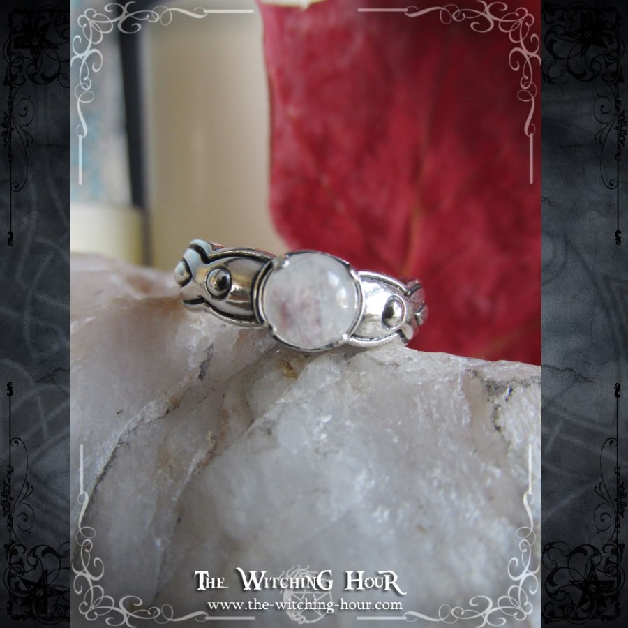 Elven sterling siver ring with rainbow moonstone