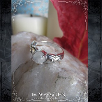Elven sterling siver ring with rainbow moonstone