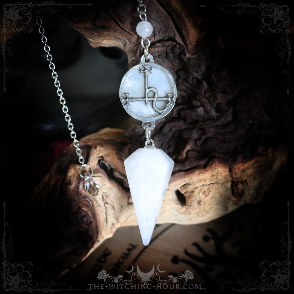 Pendule sigil de Lilith en quartz