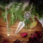 Pendule pentacle en cristal de roche