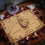 Planche ouija en bois "Lilith"