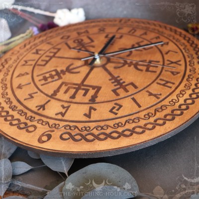 Vegvisir wall clock