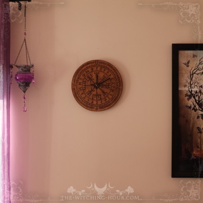 Vegvisir wall clock