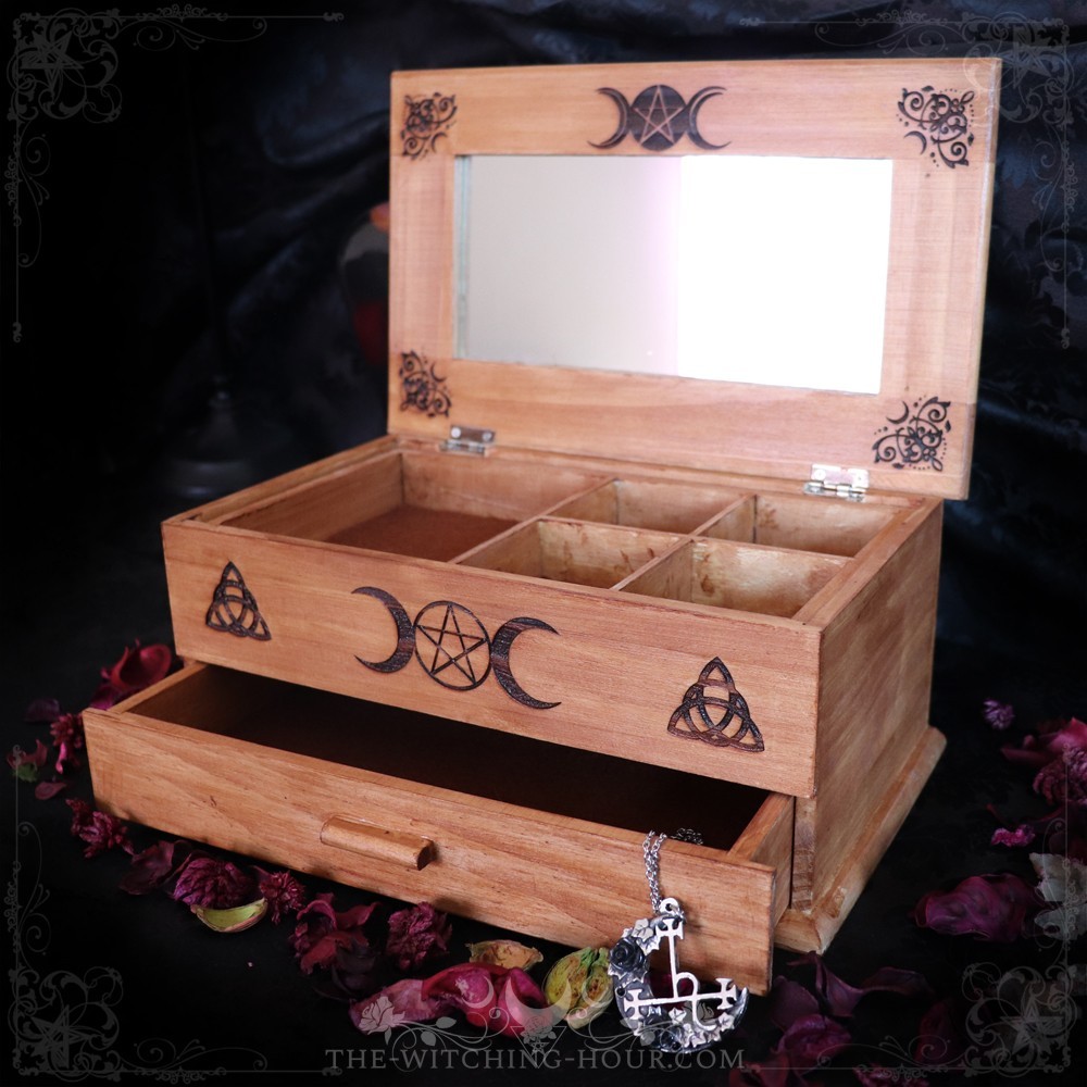 Pentagram wooden jewelry box