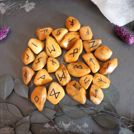 Runes artisanales en jaspe jaune