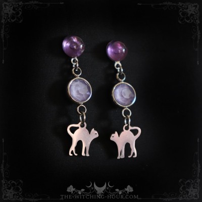 Cat earrings with amethyst