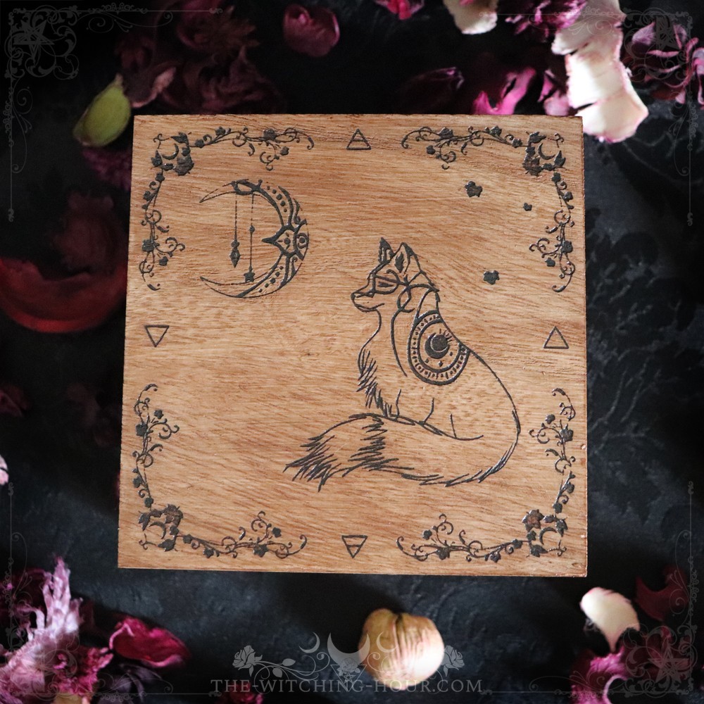 Fox wooden box Fox wooden box