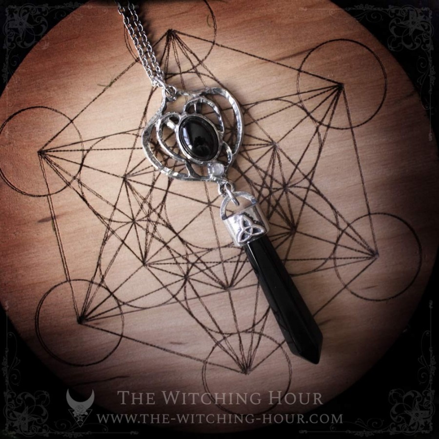 Elven pendulum necklace