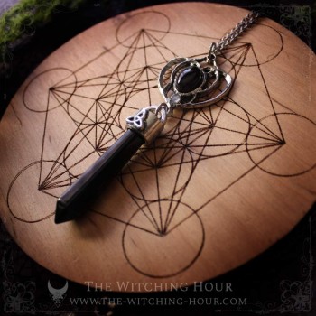 Elven pendulum necklace "Lightenshadow"