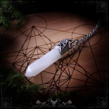 White jade point pendant with pentagram support