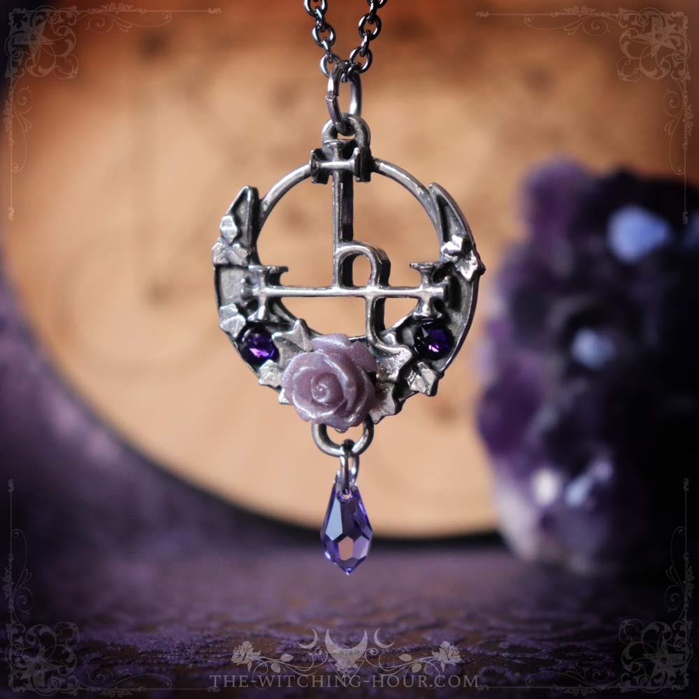 Collier sigil de Lilith avec rose