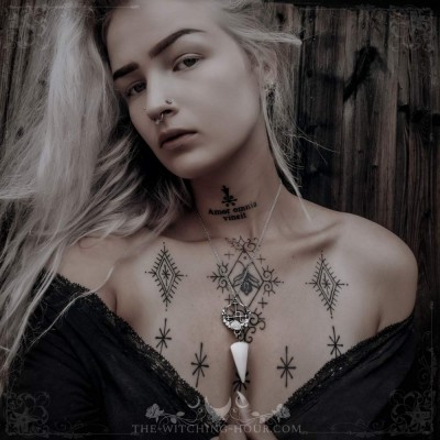 Collier pendule sigil de Lilith