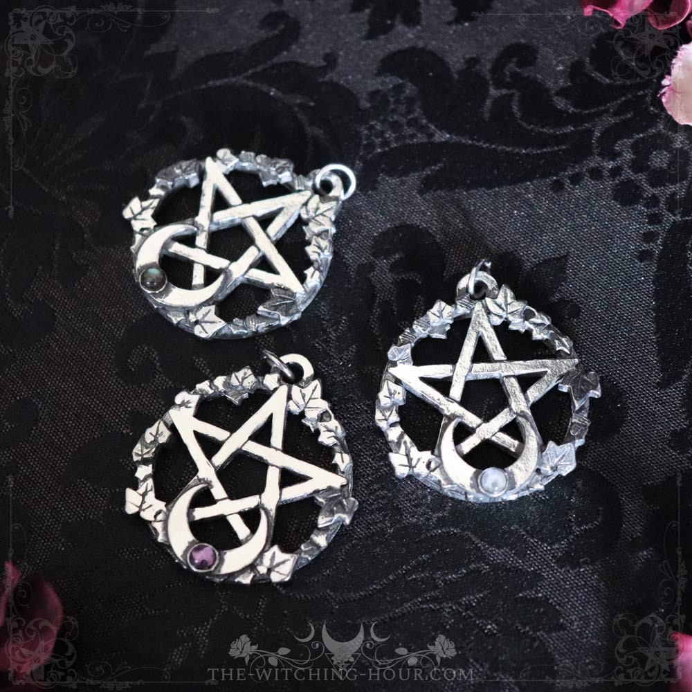 Pendentif pentacle et croissant de lune