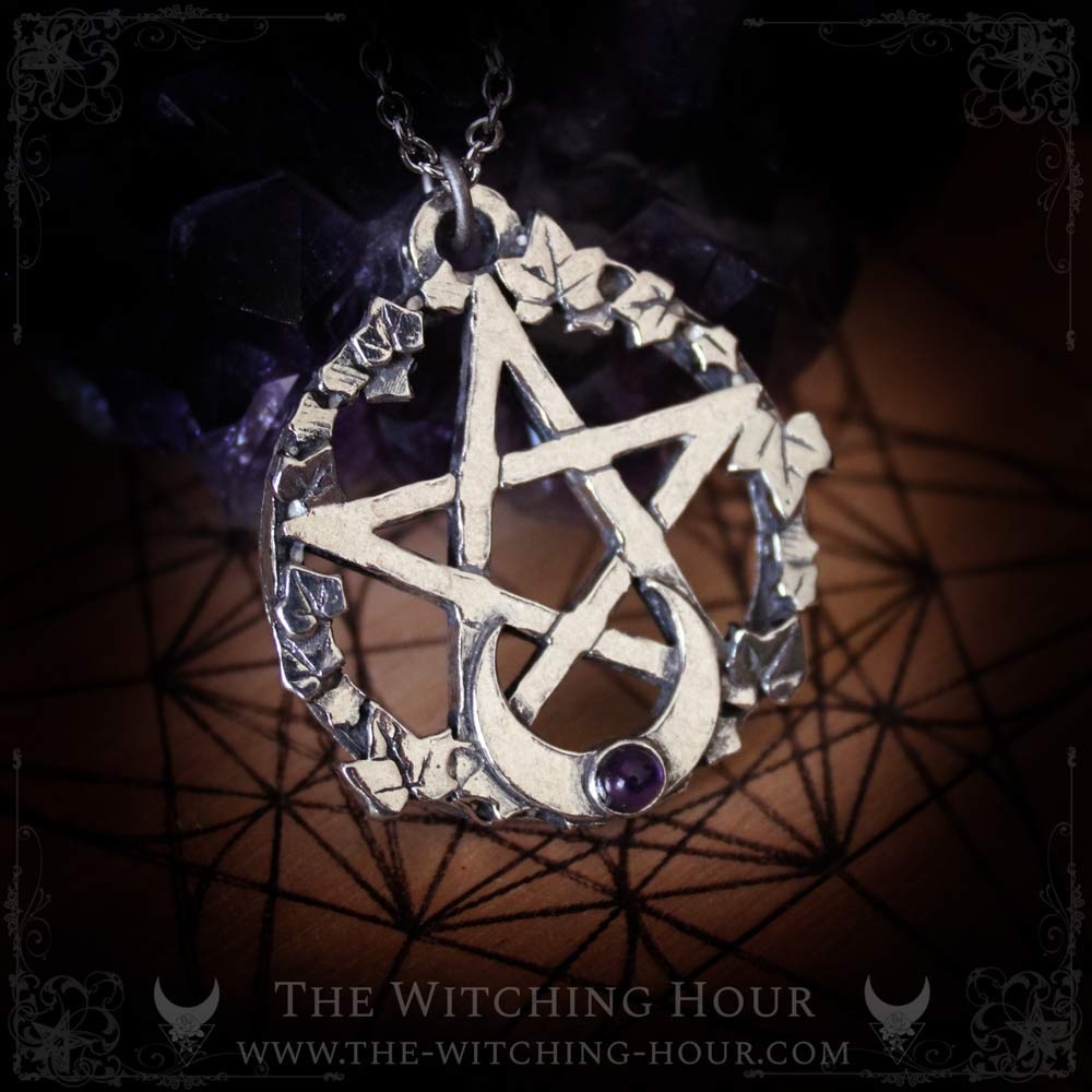 Pendentif pentacle et croissant de lune