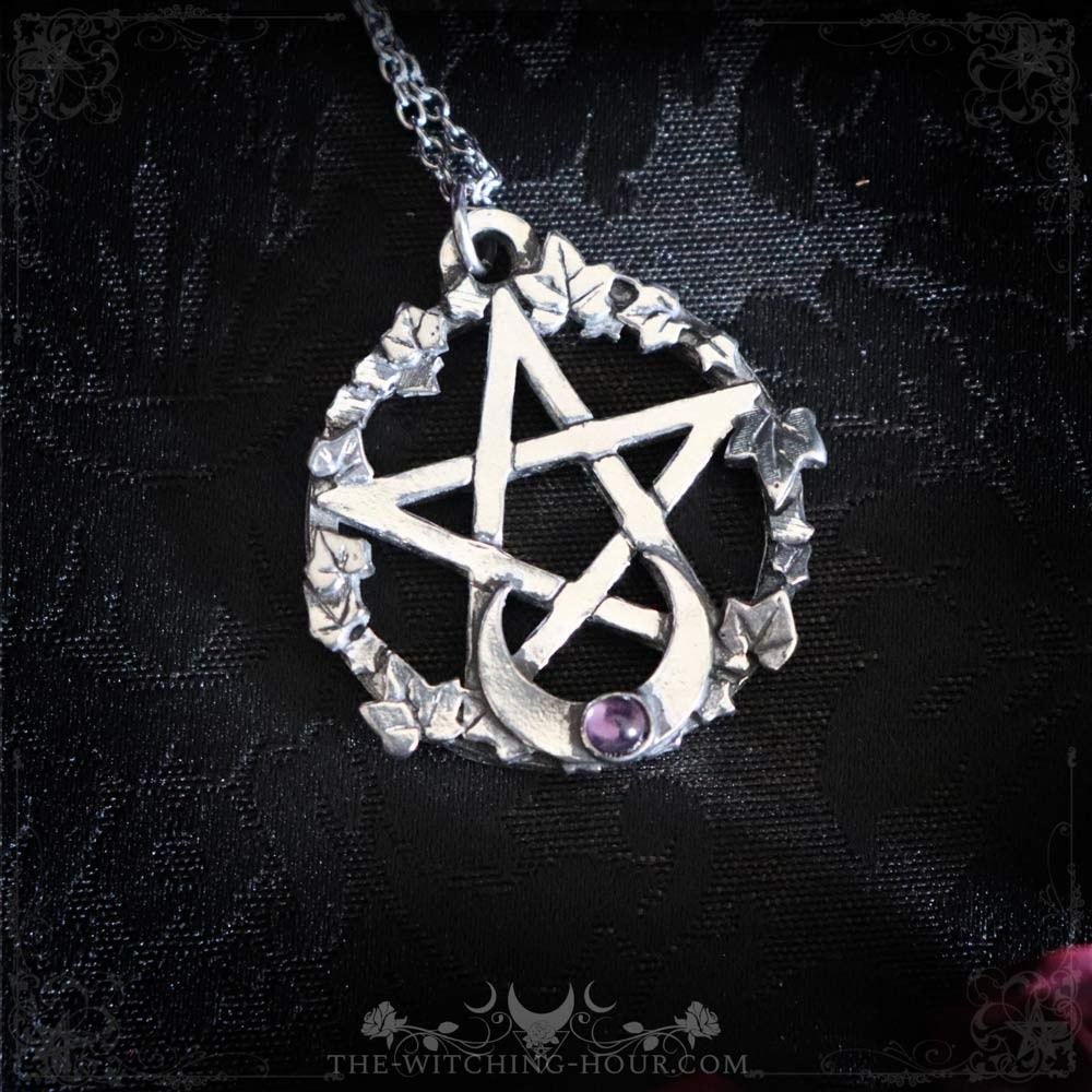 Pendentif pentacle et croissant de lune