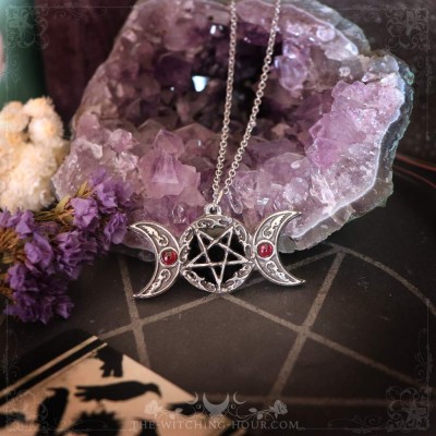 Pendentif pentacle inversé et croissants de lune