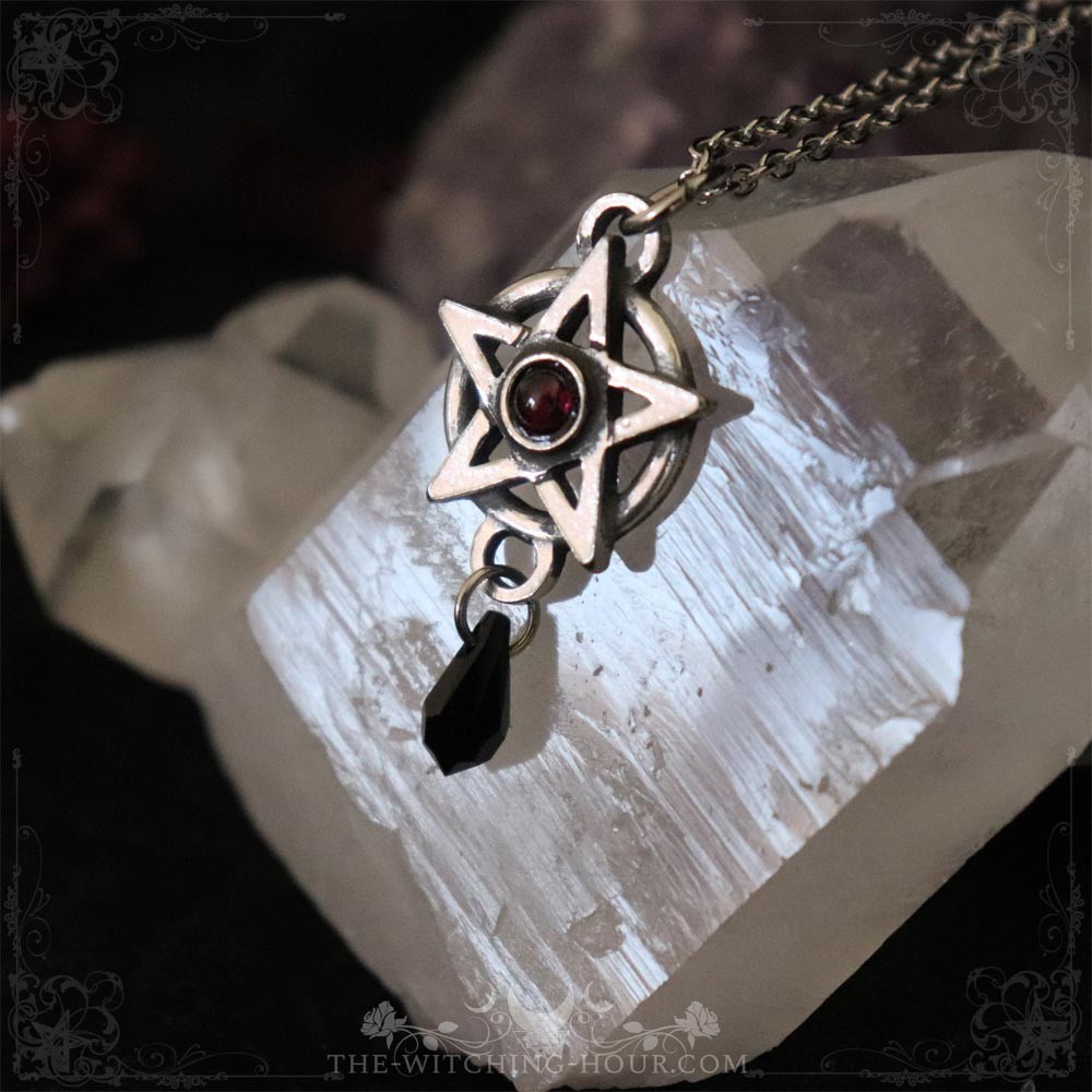 Collier pentacle en grenat