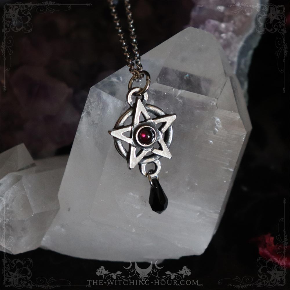 Collier pentacle en grenat