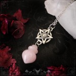 Collier pendule pentacle en quartz rose